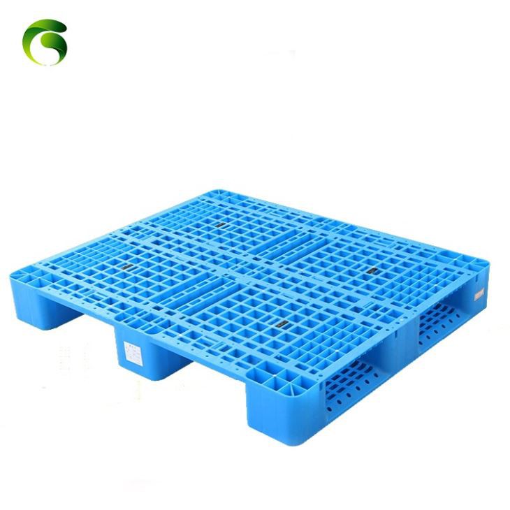 3 Skids Plastic Pallets 3 Skids Plastic Pallets